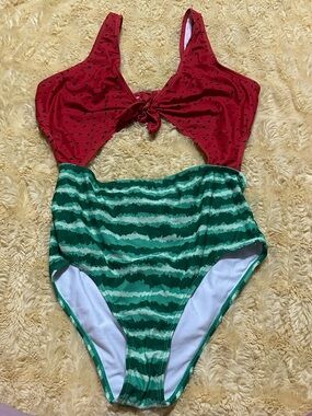 Watermelon bathing suit 🍉